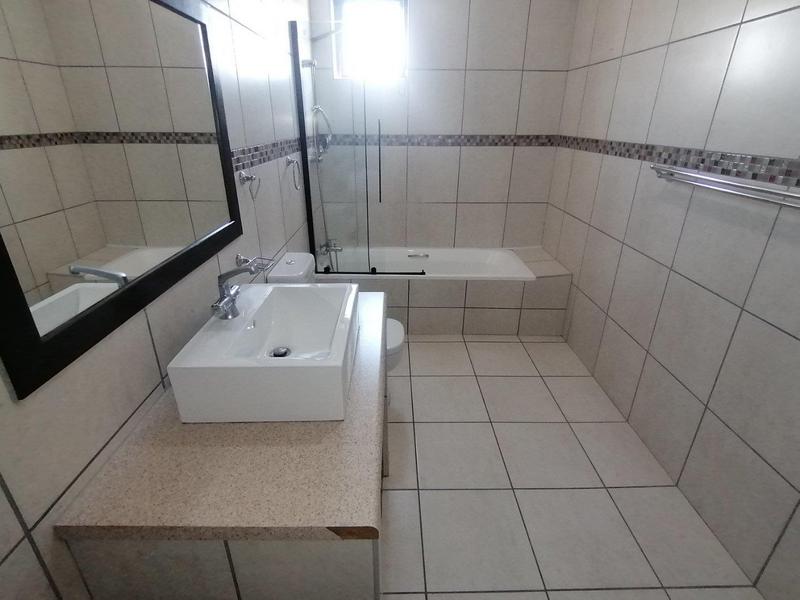 5 Bedroom Property for Sale in Fraaiuitsig Western Cape
